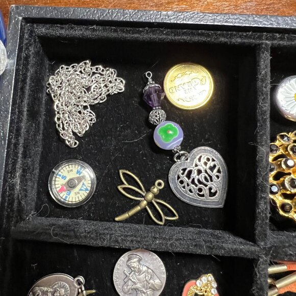 Broken Jewelry Lot and Beads for Crafts Parts - Picture 11 of 13